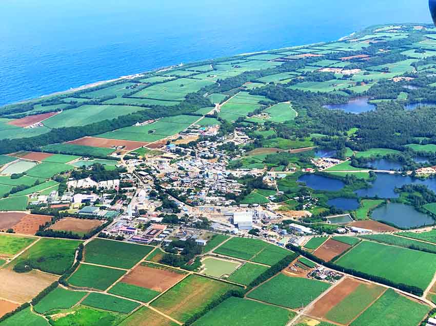 南大東島の全景